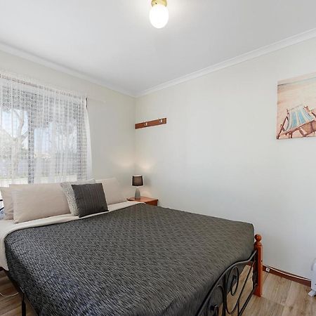 Moonta Bay Accommodation Port Moonta Экстерьер фото