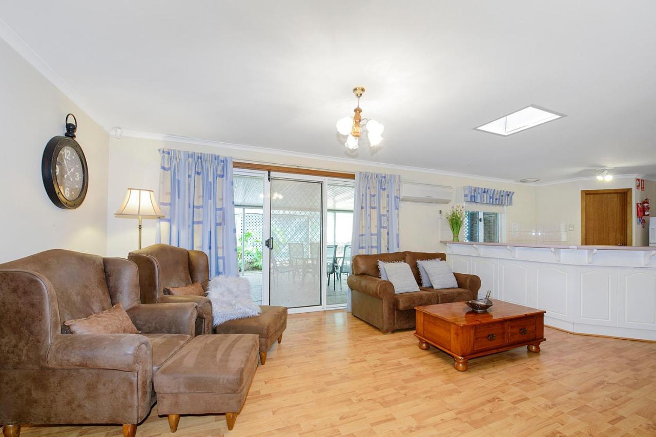 Moonta Bay Accommodation Port Moonta Экстерьер фото