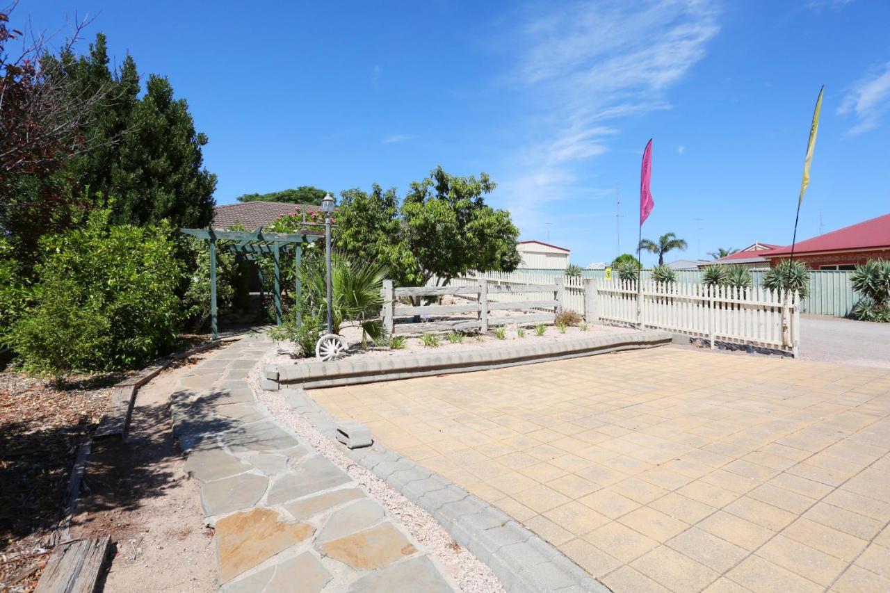 Moonta Bay Accommodation Port Moonta Экстерьер фото